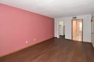 3916 N Oakland Ave, Shorewood, WI 53211 - Photo 13