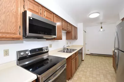3916 N Oakland Ave #224, Shorewood, WI 53211 - Photo 7