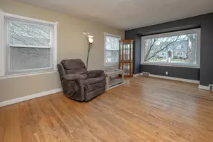 4462 S Lake Dr, Cudahy, WI 53110 - Photo 3