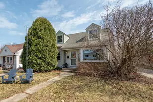 4462 S Lake Dr, Cudahy, WI 53110 - Photo 1