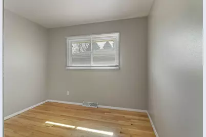 3900  11th Ave, Kenosha, WI 53140 - Photo 9