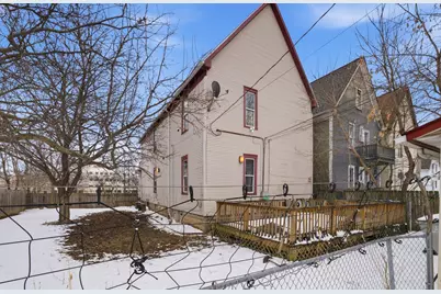 2631 N 33rd St #2633, Milwaukee, WI 53210 - Photo 5