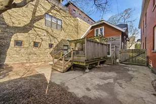 1941 N Bartlett St, Milwaukee, WI 53202 - Photo 23