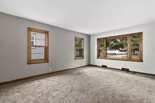 3526 S Brust Ave, Milwaukee, WI 53207 - Photo 7