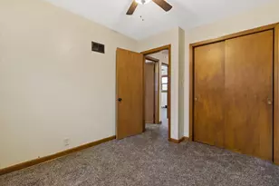3526 S Brust Ave, Milwaukee, WI 53207 - Photo 15