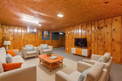 3526 S Brust Ave, Milwaukee, WI 53207 - Photo 25