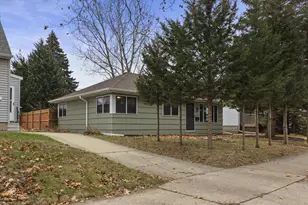 3526 S Brust Ave, Milwaukee, WI 53207 - Photo 3
