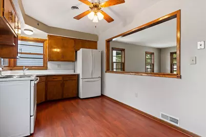 3526 S Brust Ave, Milwaukee, WI 53207 - Photo 13