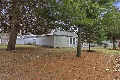 3526 S Brust Ave, Milwaukee, WI 53207 - Photo 29