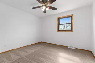 1764 Oakridge Ct, Fox Crossing, WI 54952 - Photo 19