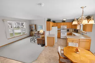 3745 Stillwater Cir, Waukesha, WI 53189 - Photo 9