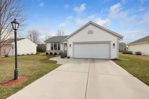 3745 Stillwater Cir, Waukesha, WI 53189 - Photo 31