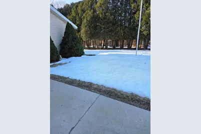 3601  Michigan Ave, Manitowoc, WI 54220 - Photo 5