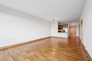 1550 E Royall Pl, Milwaukee, WI 53202 - Photo 23