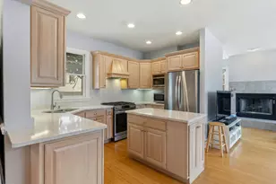 11004 N Range Line Rd, Mequon, WI 53092 - Photo 17