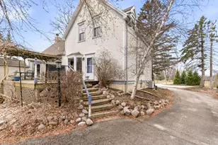 11004 N Range Line Rd, Mequon, WI 53092 - Photo 3