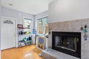 11004 N Range Line Rd, Mequon, WI 53092 - Photo 15