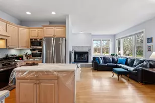 11004 N Range Line Rd, Mequon, WI 53092 - Photo 21