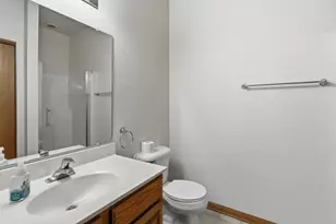 4754 W Maple Leaf Cir, Greenfield, WI 53220 - Photo 17