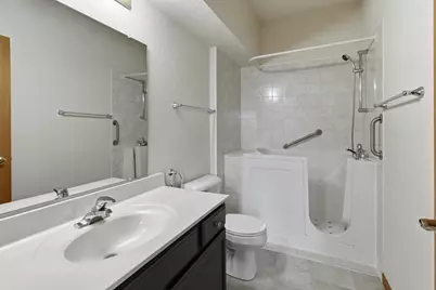 4754 W Maple Leaf Cir, Greenfield, WI 53220 - Photo 19