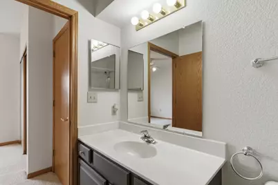 4754 W Maple Leaf Cir, Greenfield, WI 53220 - Photo 23