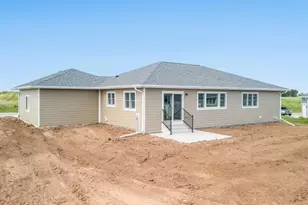 2825 Stonebrook Dr, Sheboygan, WI 53081 - Photo 23