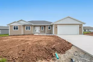 2825 Stonebrook Dr, Sheboygan, WI 53081 - Photo 25