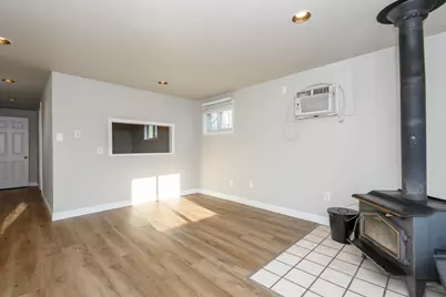 888  Wildwood Pl, Oconomowoc, WI 53066 - Photo 11