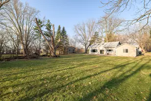 888 Wildwood Pl, Oconomowoc, WI 53066 - Photo 33