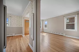 5713 N Argyle Ave, Glendale, WI 53209 - Photo 7