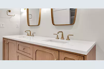 2960 N 186th St #10, Brookfield, WI 53045 - Photo 33