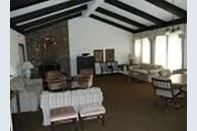 3635 N Tucker Pl #210, Milwaukee, WI 53222 - Photo 7