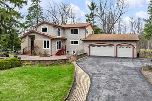 8408 N Lake Dr, Fox Point, WI 53217 - Photo 35