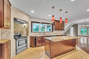 8408 N Lake Dr, Fox Point, WI 53217 - Photo 11