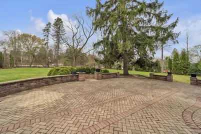 8408 N Lake Dr, Fox Point, WI 53217 - Photo 29