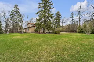 8408 N Lake Dr, Fox Point, WI 53217 - Photo 29