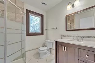 8408 N Lake Dr, Fox Point, WI 53217 - Photo 21