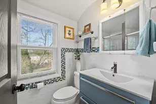 1918 E Eden Pl, Saint Francis, WI 53235 - Photo 21