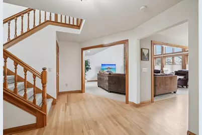 2527 W Goldcrest Ave, Milwaukee, WI 53221 - Photo 39