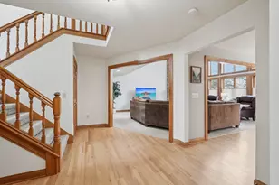 2527 W Goldcrest Ave, Milwaukee, WI 53221 - Photo 39