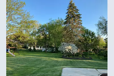 2527 W Goldcrest Ave, Milwaukee, WI 53221 - Photo 33