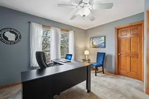 2527 W Goldcrest Ave, Milwaukee, WI 53221 - Photo 23