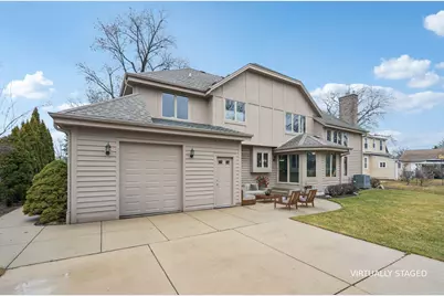 2527 W Goldcrest Ave, Milwaukee, WI 53221 - Photo 31