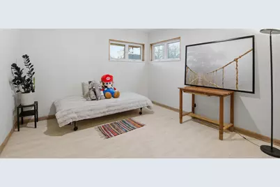 5440 N Navajo Ave, Glendale, WI 53217 - Photo 9