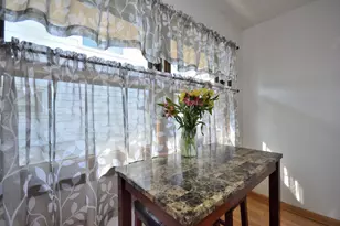 4635 S 50th St, Greenfield, WI 53220 - Photo 9