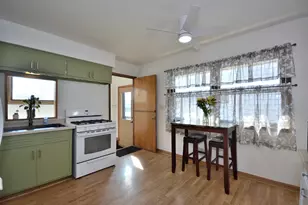 4635 S 50th St, Greenfield, WI 53220 - Photo 7