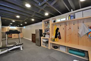 4635 S 50th St, Greenfield, WI 53220 - Photo 17