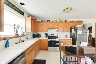 309 N 8th St, Racine, WI 53185 - Photo 9