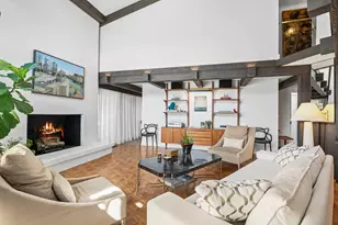 930 Alpine Dr, Fontana, WI 53125 - Photo 7