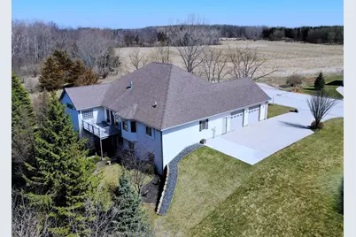 555  Moraine Dr, Elkhart Lake, WI 53020 - Photo 3